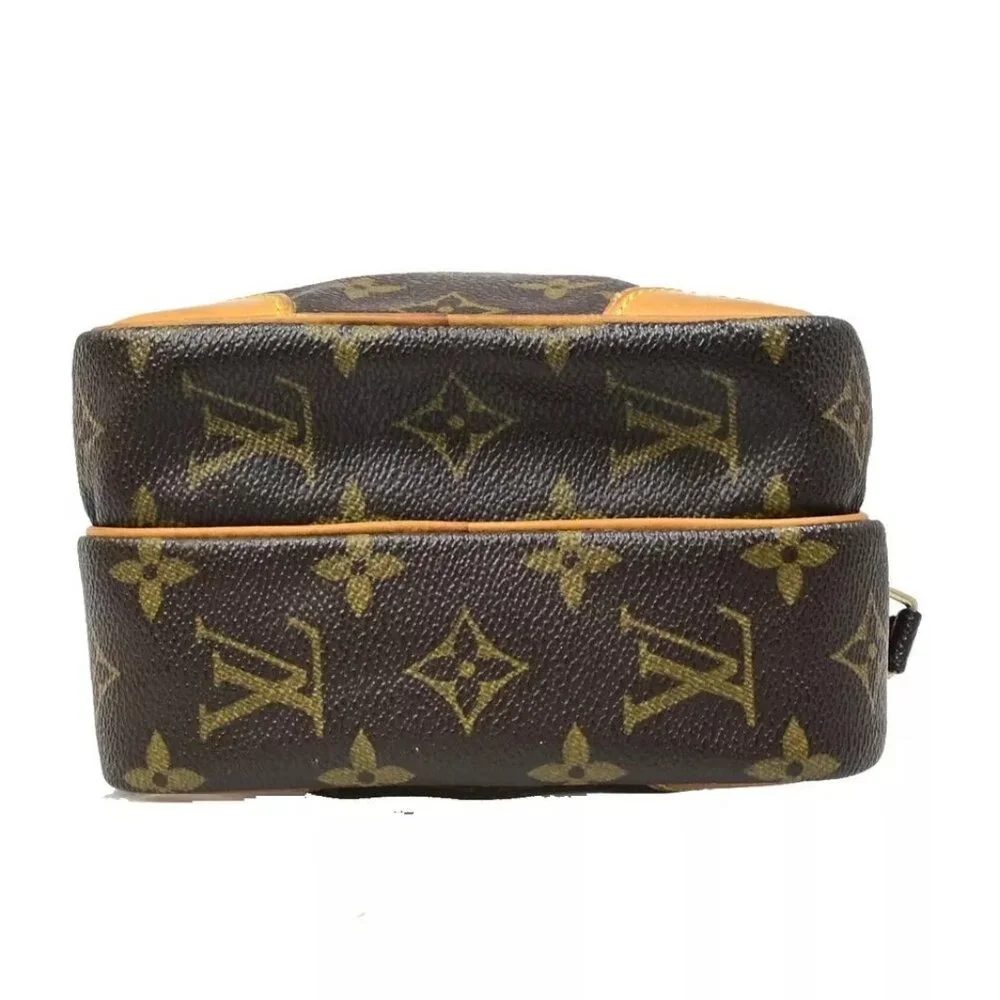 LOUIS VUITTON Amazon Crossbody Shoulder Bag Monogram Leather